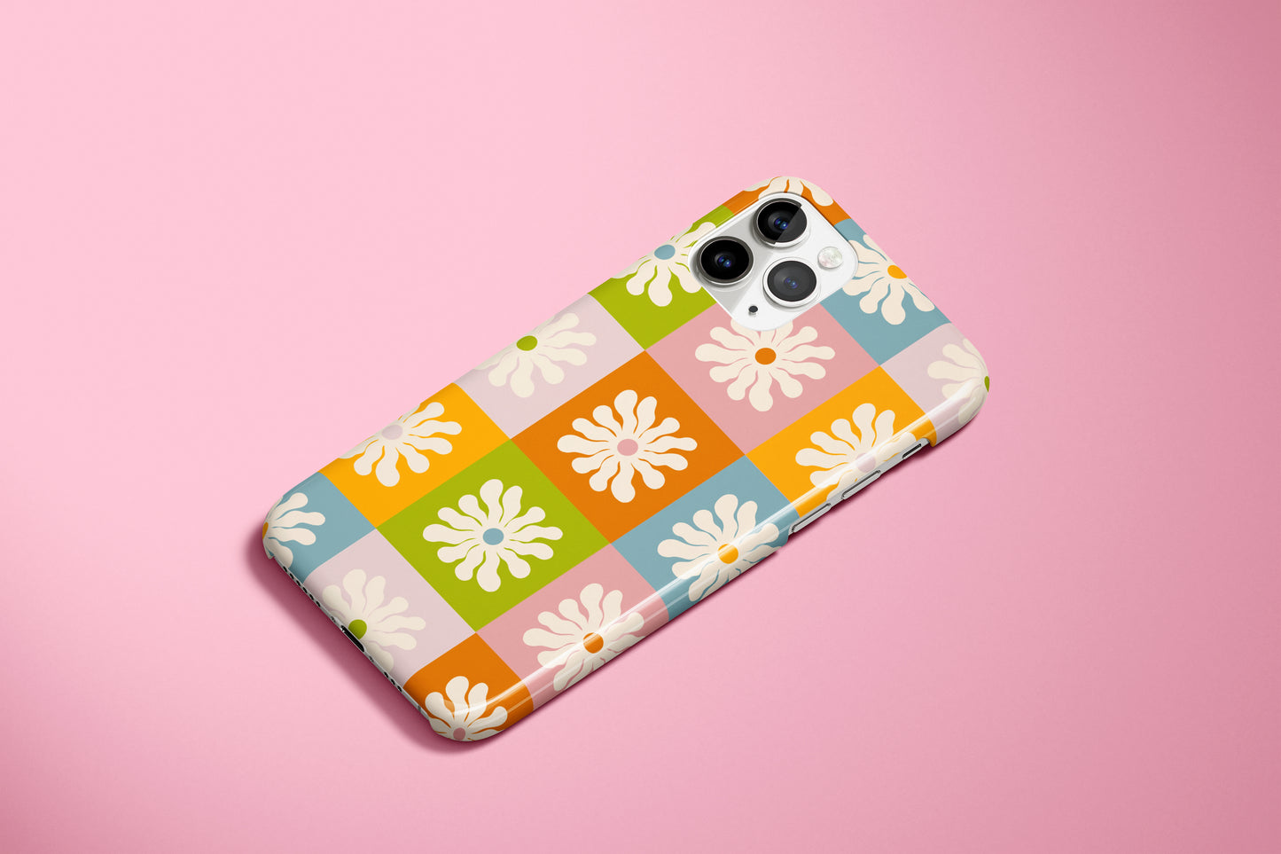 Checkered Wavy Flower Phone Case